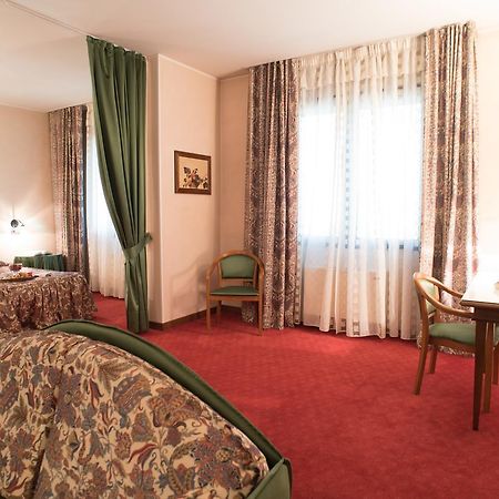 Hotel Tessarin Taglio Di Po Экстерьер фото