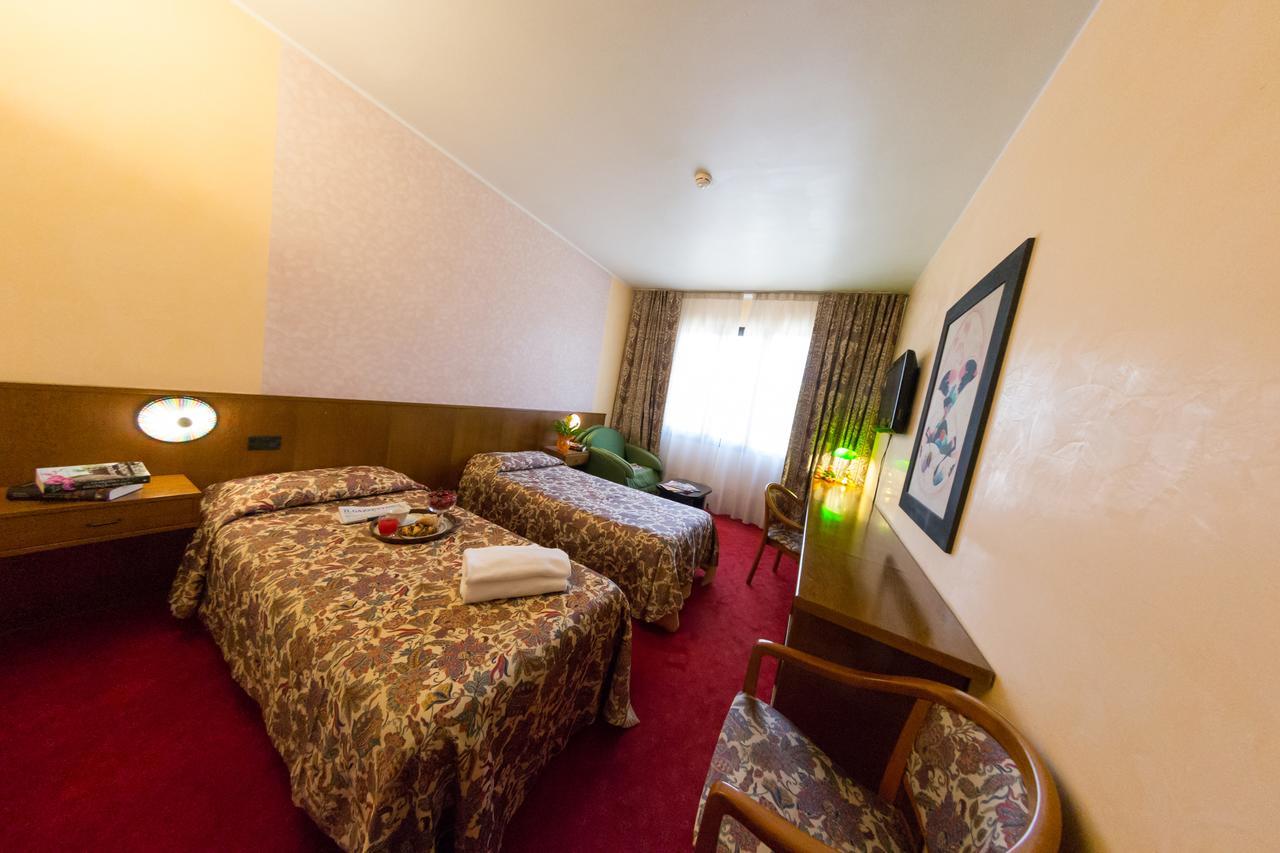 Hotel Tessarin Taglio Di Po Экстерьер фото